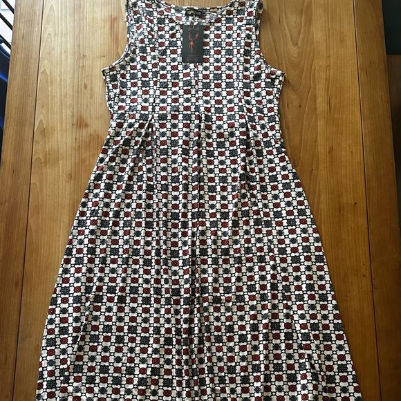 Reborn brand long sleeveless dress  NWT - white, black & red print - Picture 1 of 5